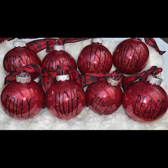 🎄 Set of 8 Skinny Font Ornaments - Picture 2 of 2